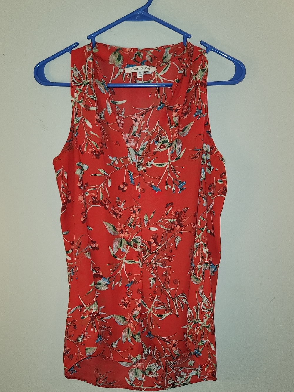 Rose & Olive Red Floral Print VNeck Tank Silky Size Med EUC